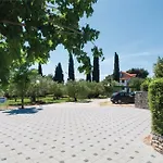 Mara Apartman *