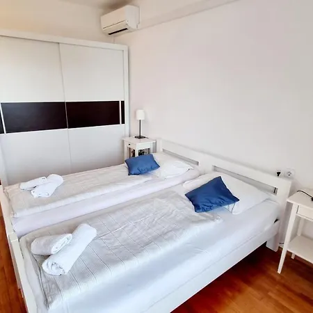 Apartment Mara Pirovac
